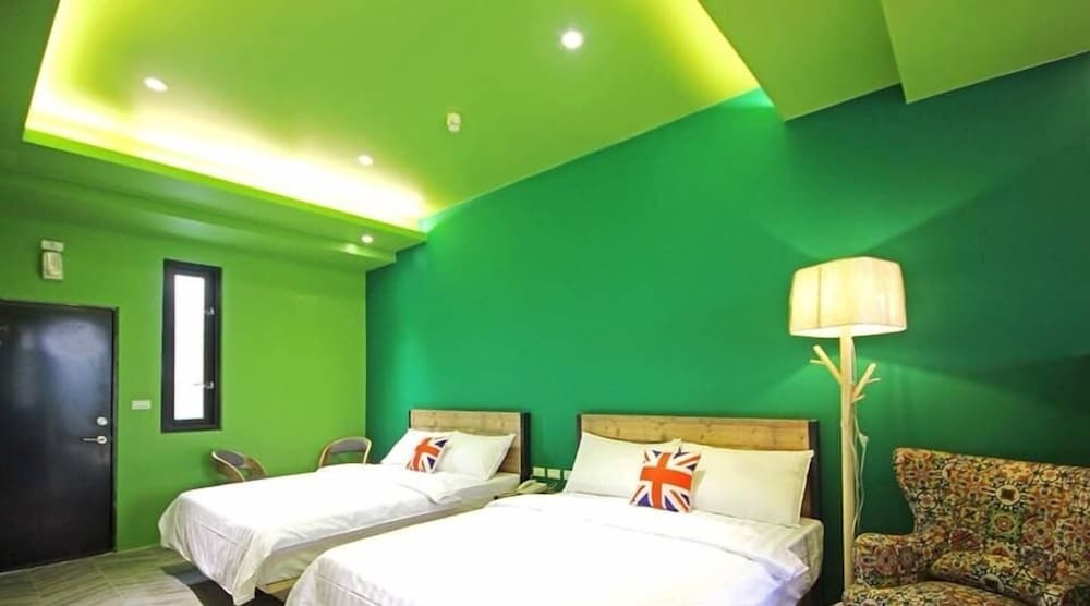 View Quadruple Room photo 1