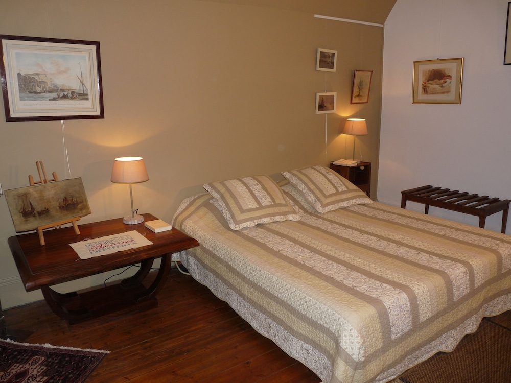 Double Room, Non Smoking (Sable) - Photo 1