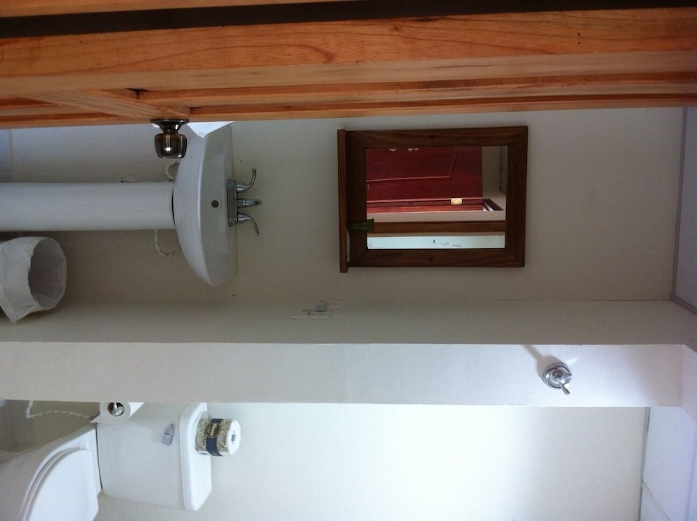 Economy Double Room photo 3