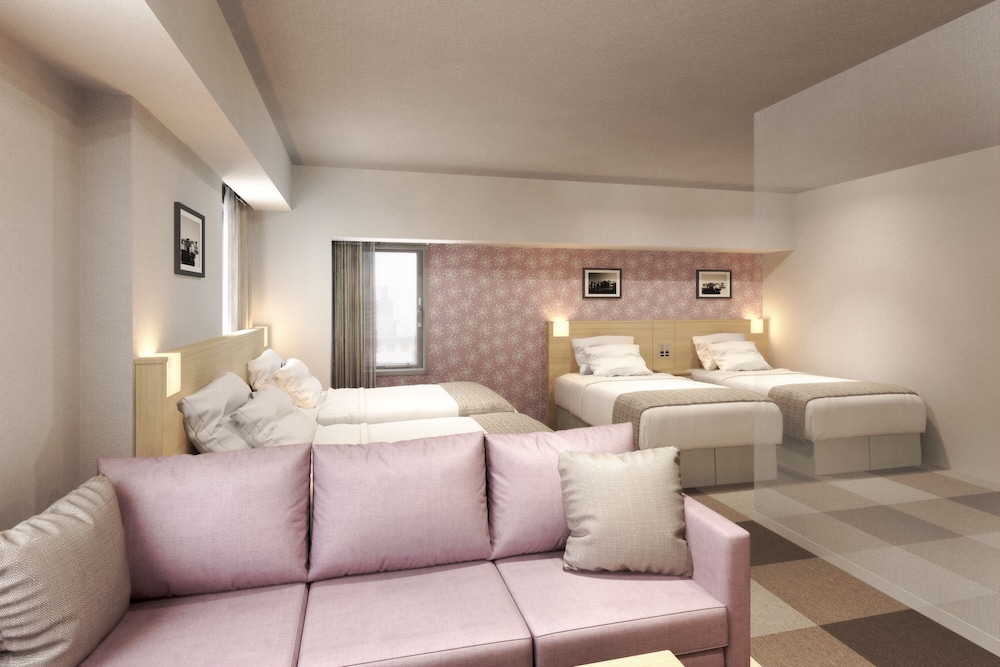 Quadruple Room (Single Use) - Photo 2