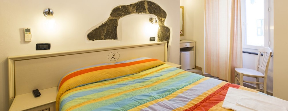 Triple Room - Photo 7