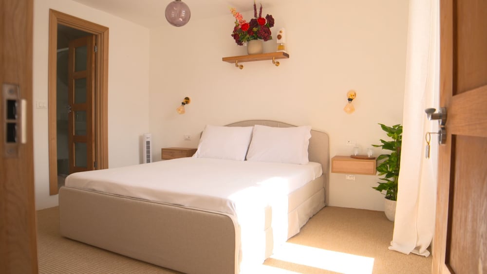 Deluxe Double Room, Balcony, Lake View