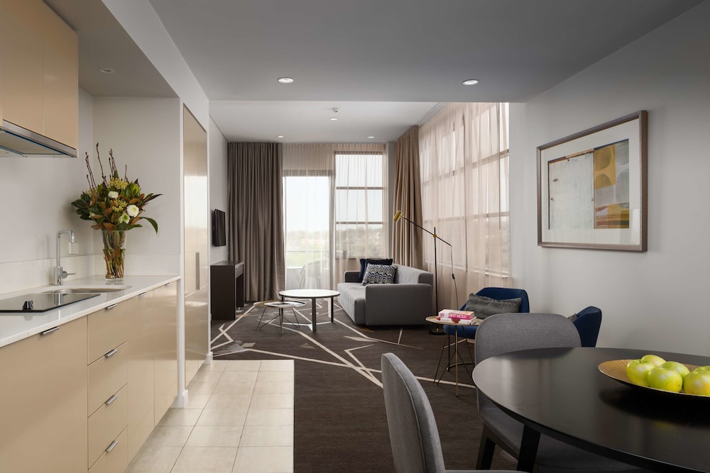 One Bedroom Apartment - Photo 3