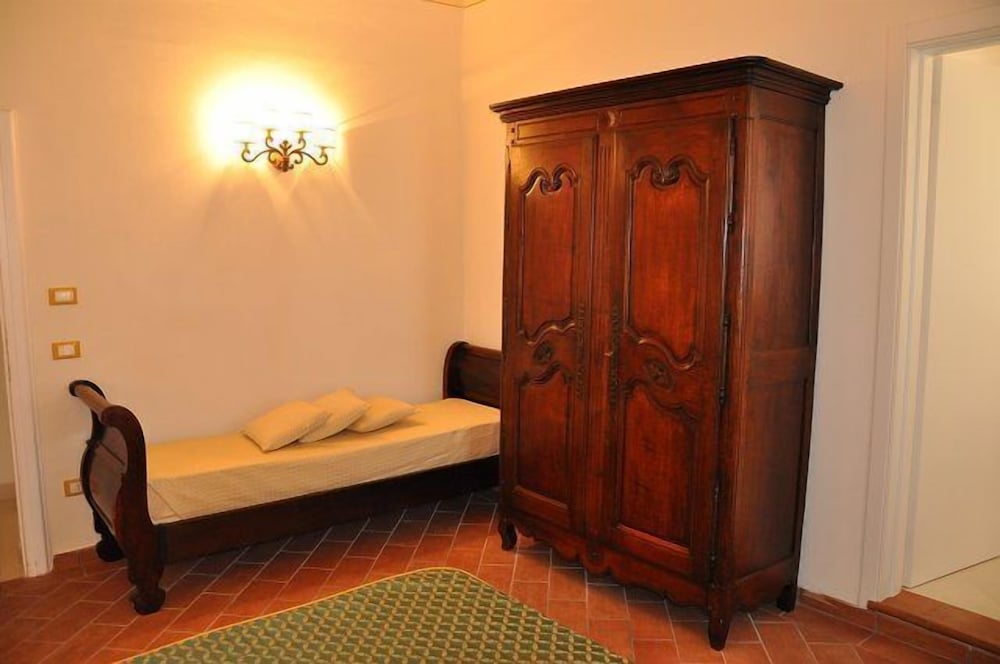 Economy Triple Room, Multiple Beds (Camera 9)