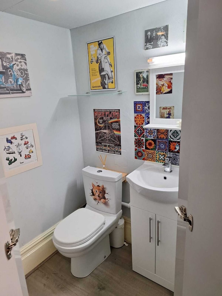 Classic Double Room, Ensuite photo 3
