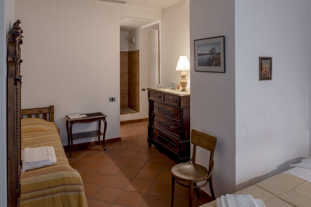 Standard Twin Room, Non Smoking, Garden View photo 1