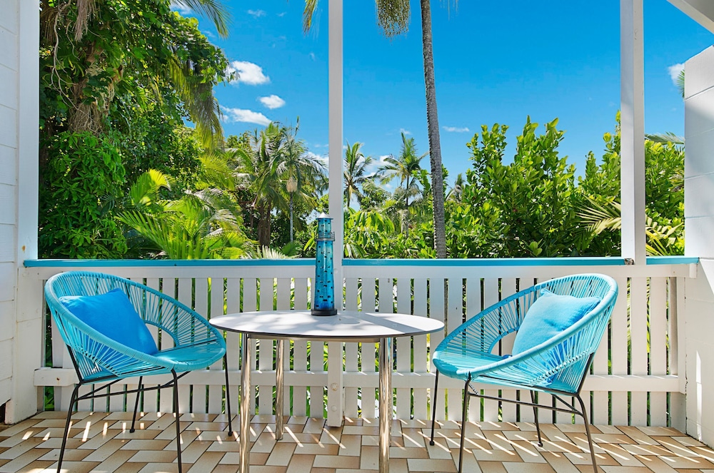 Seaside Seclusion 2 bedroom apartment photo 3
