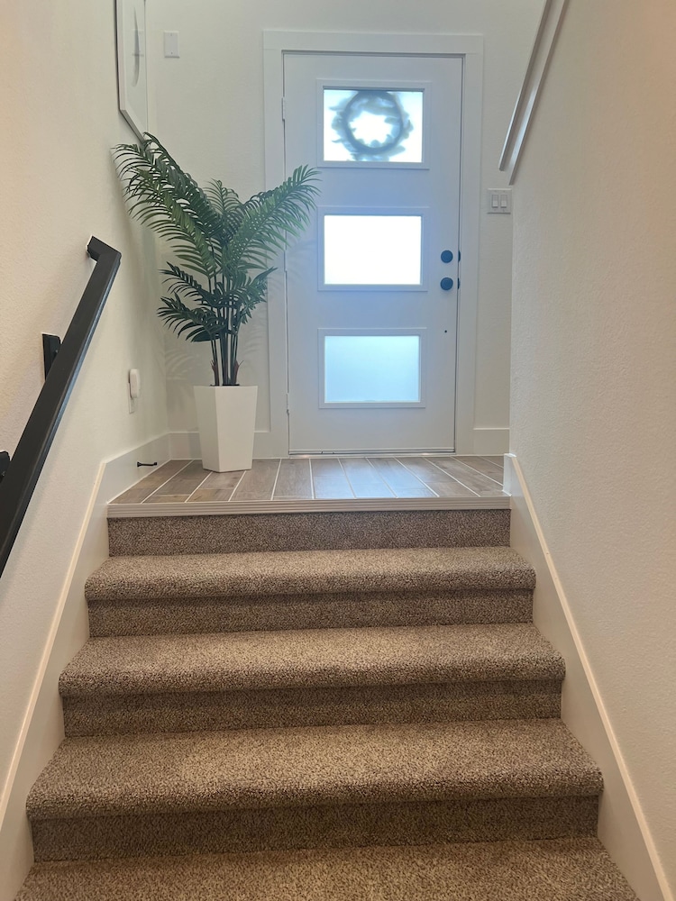 The Clement Chateau - Brand New Home, Billede 17