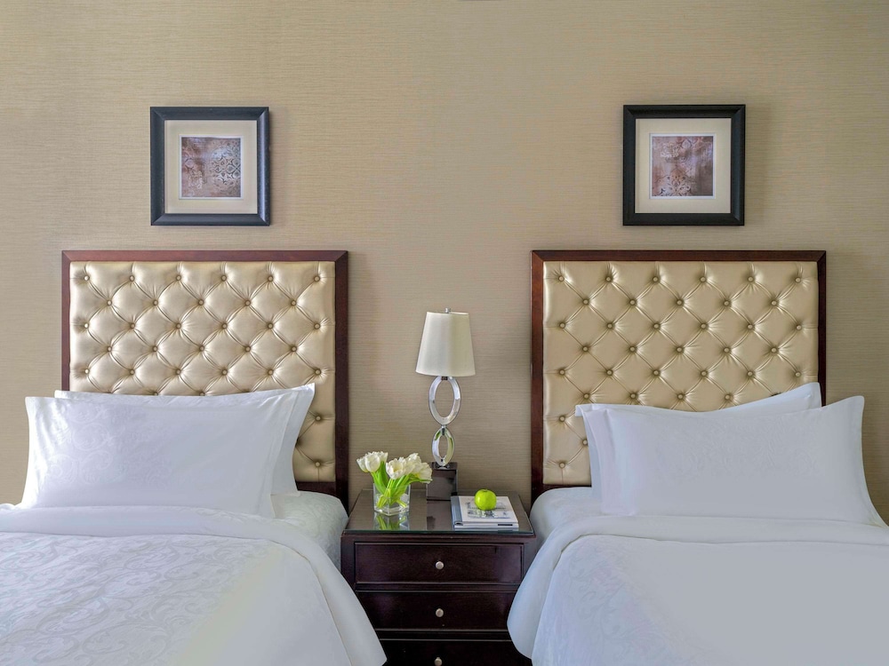 Fairmont Gold, Twin Room, 2 Twin Beds, Haram View - Photo 2
