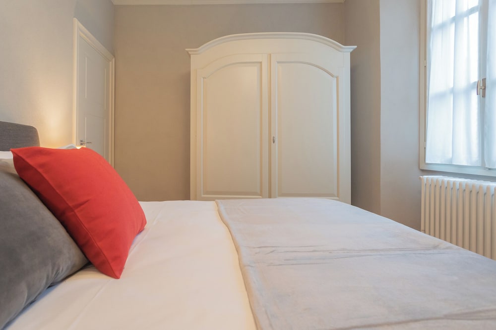 Apartment (2 Bedrooms)