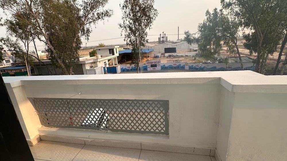 Deluxe Double Room, City View photo 1