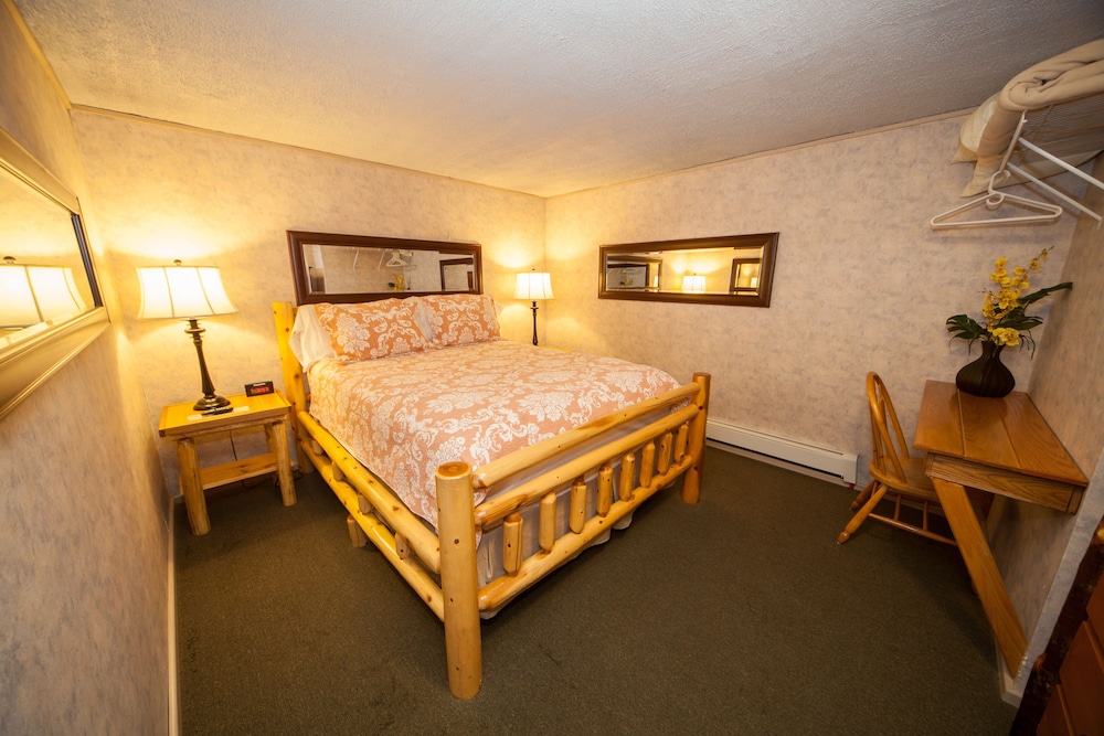 Honeysuckle Suite photo 3