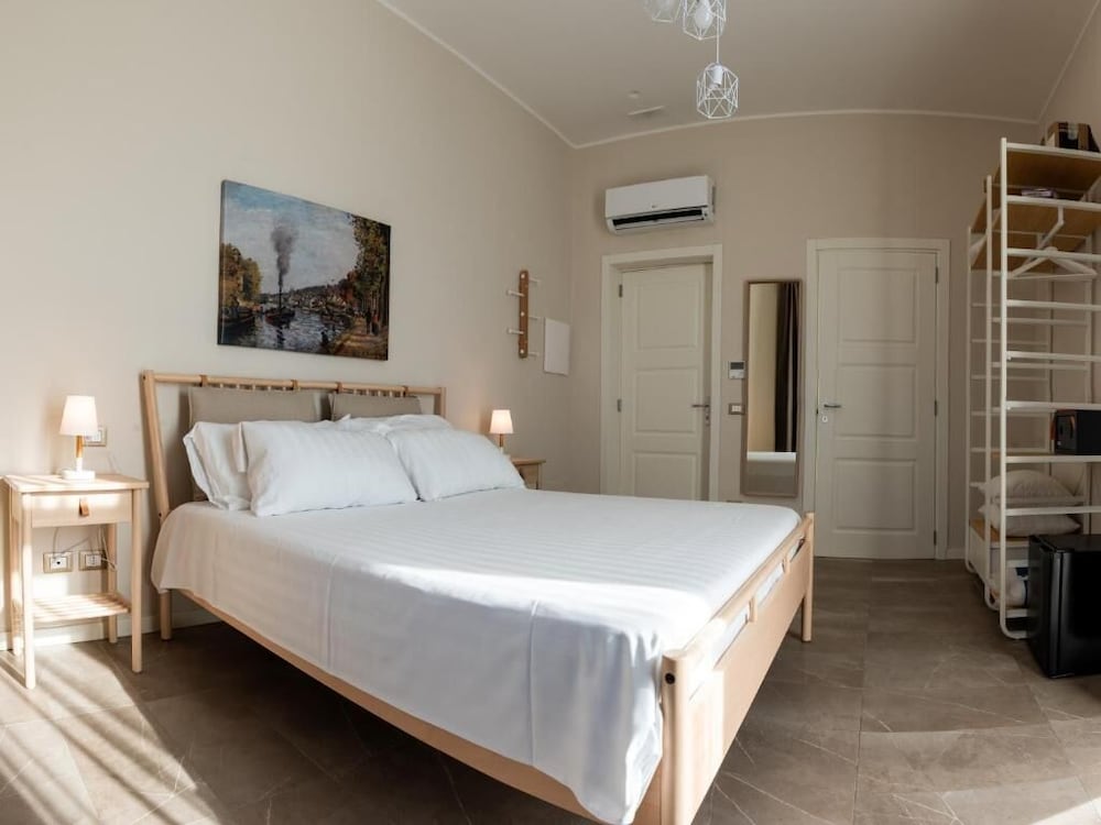 Deluxe Double Room, Balcony photo 1