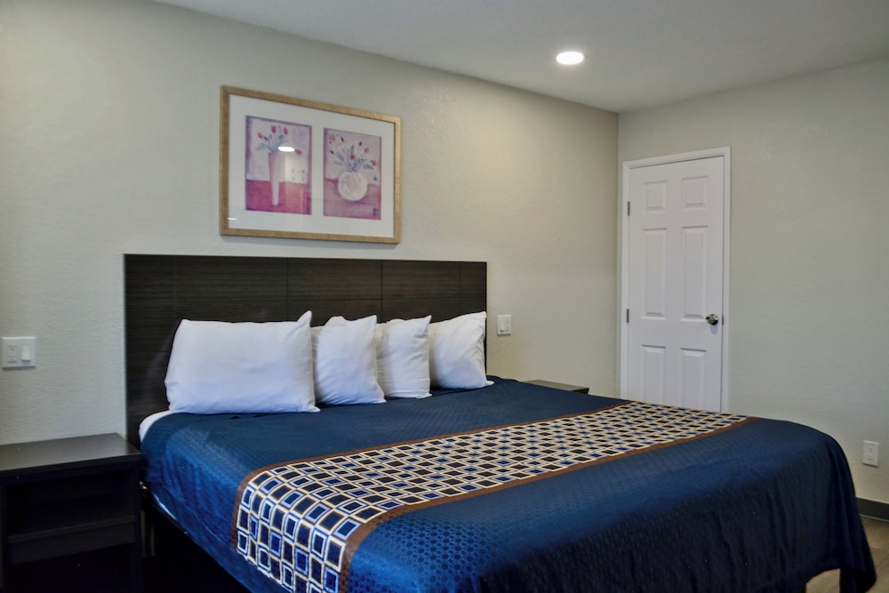 Standard Room photo 3
