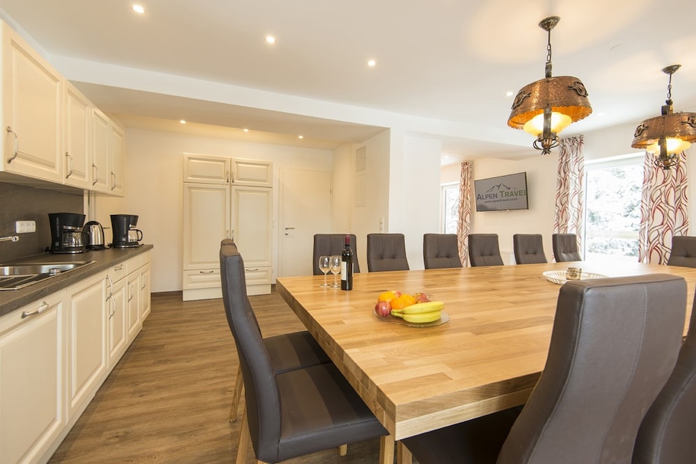 Chalet photo 1