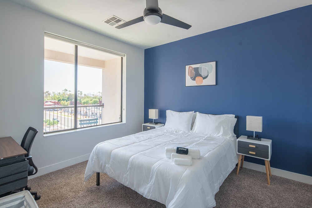 Luxury Apartment, 1 Queen Bed with Sofa bed, Non Smoking, Air conditioning photo 2