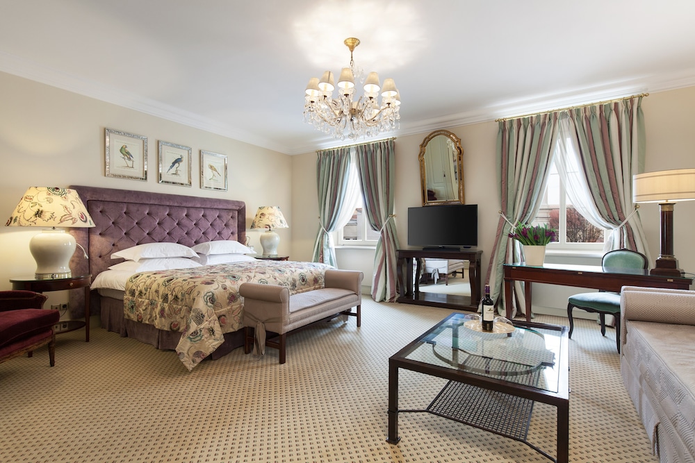 Junior Suite with SPA access - Photo 3