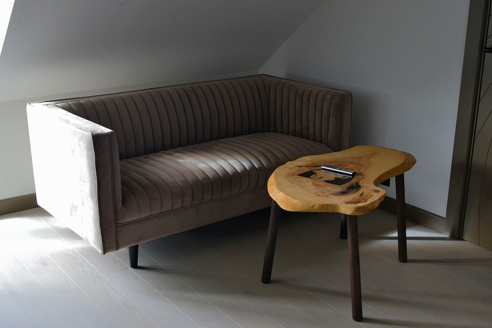 Superior Suite - Photo 4