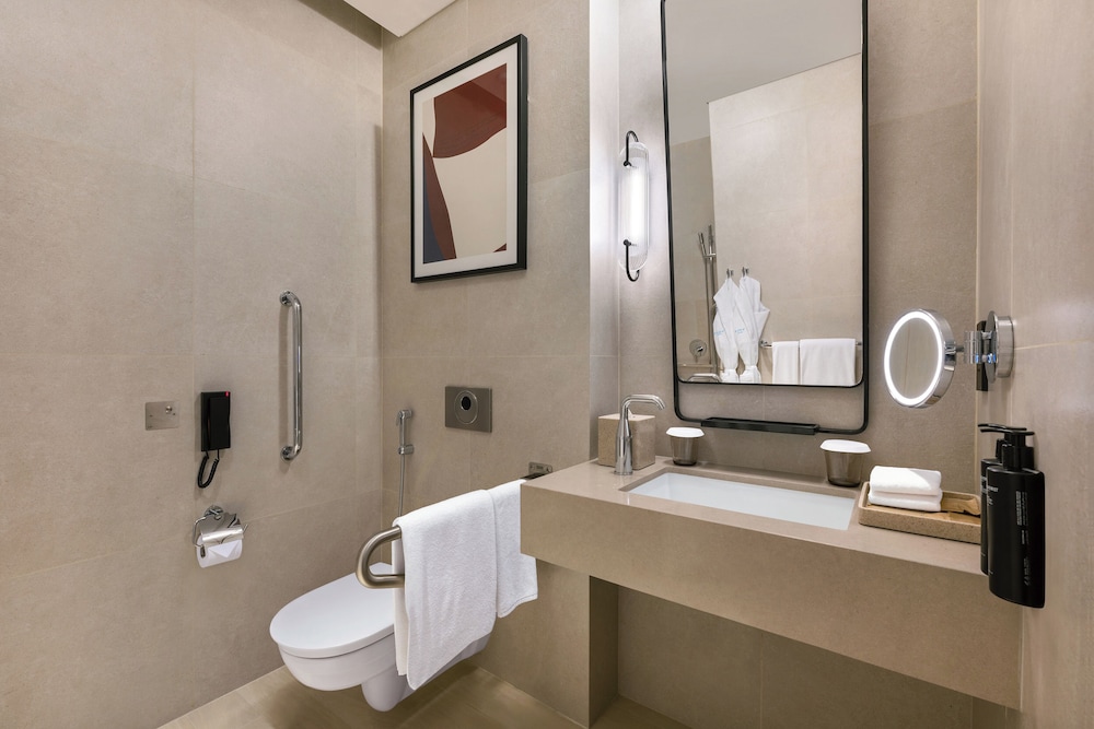 Deluxe Room, 1 King Bed (Burj Khalifa View) photo 2