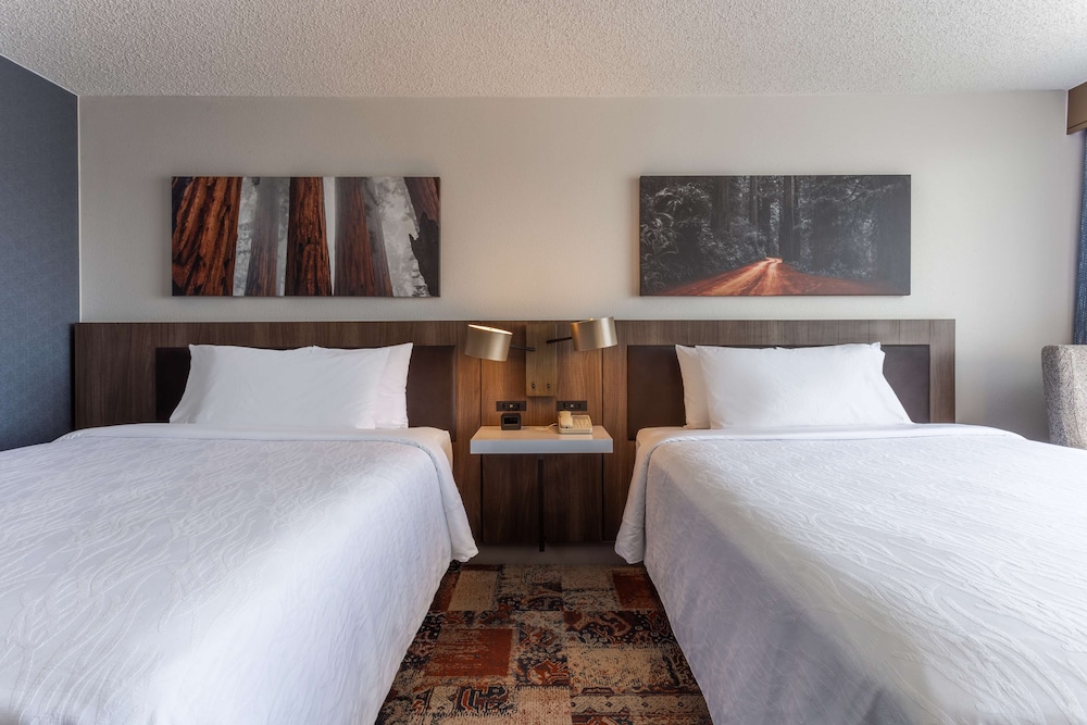 Room, 2 Queen Beds, Bay View (High Floor) - Photo 5