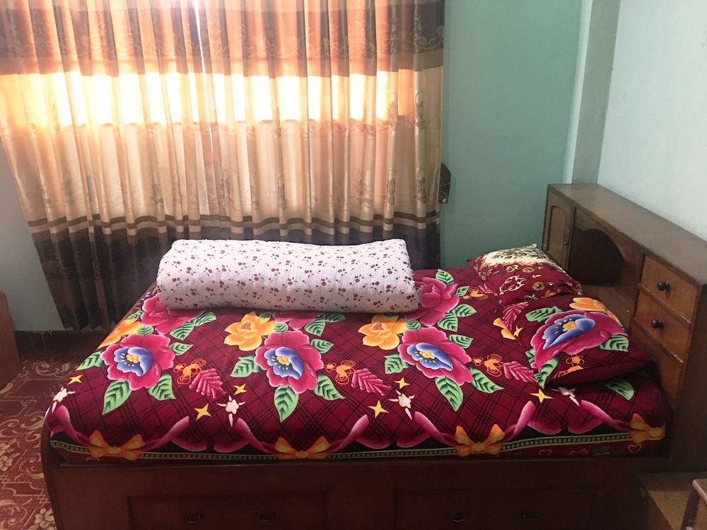 6 Bed Drom photo 1
