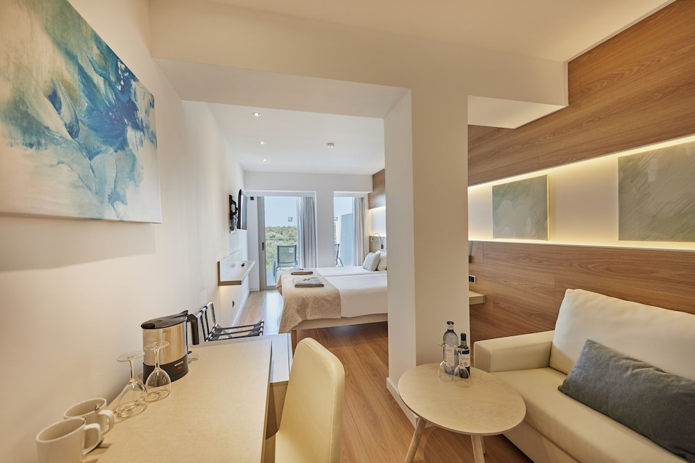 Habitación Doble con Balcón (Balcón Grande Prime)