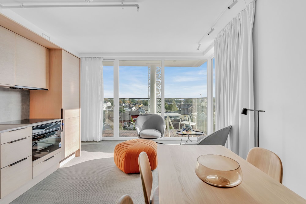 Apartment with balcony - Photo 1