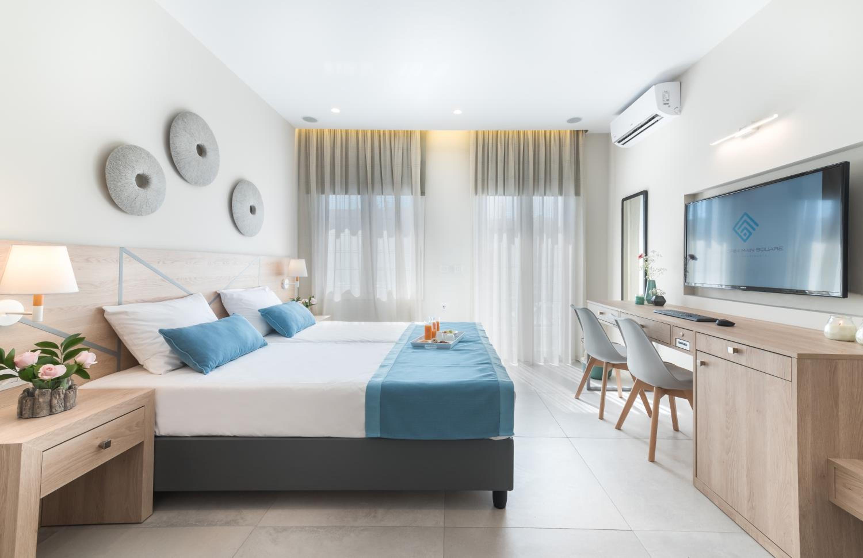 Deluxe Double or Twin Room with City View