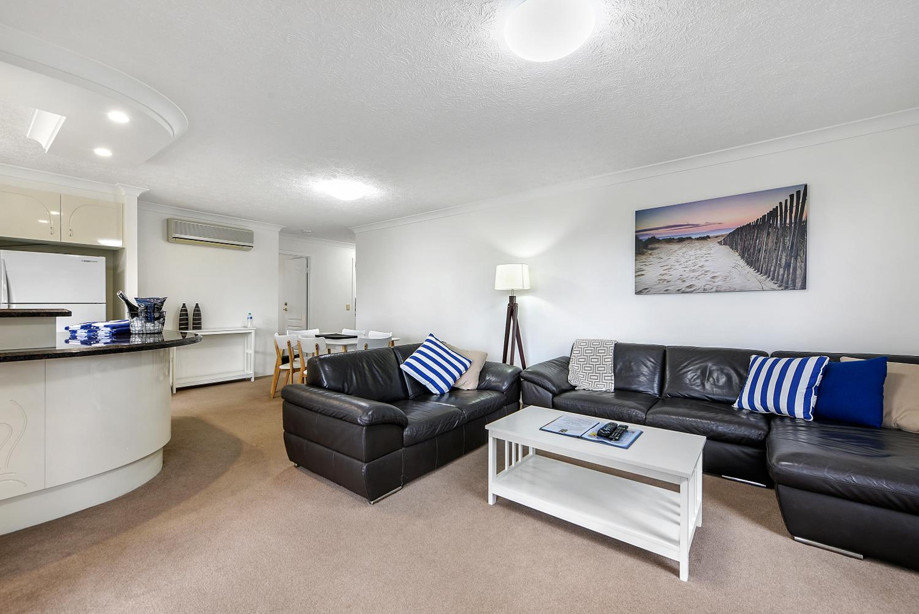 Premium One-Bedroom Apartment with Balcony  photo 3