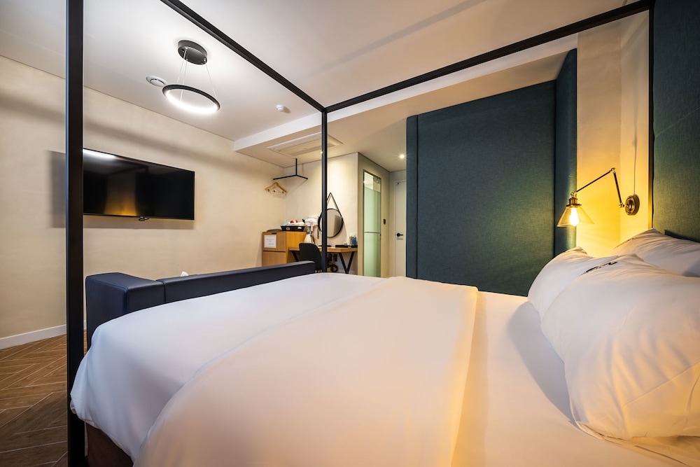 Superior Room - Photo 11