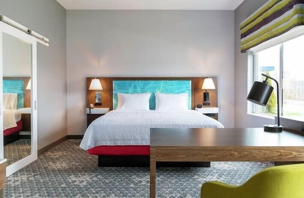 Room, 1 King Bed, Non Smoking
