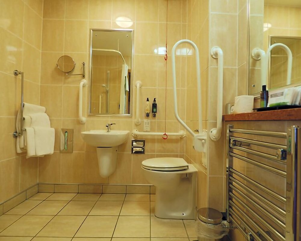 Twin Room, 2 Twin Beds, Accessible - Photo 3