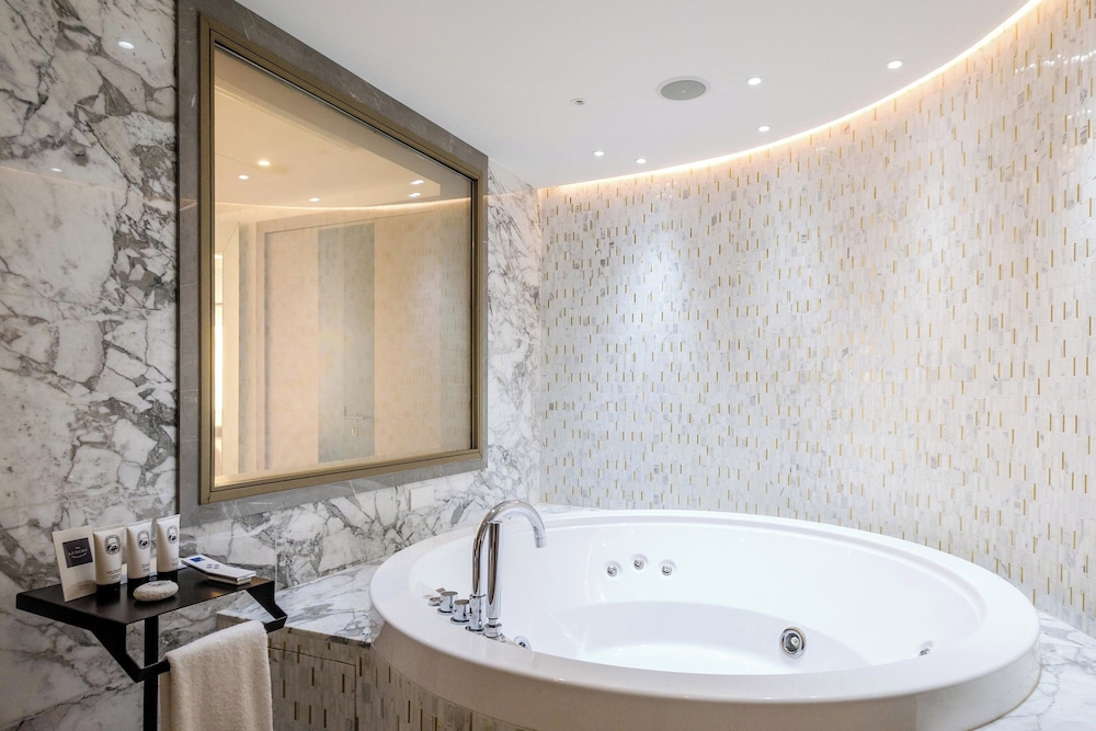 Presidential Suite, 1 Bedroom photo 2