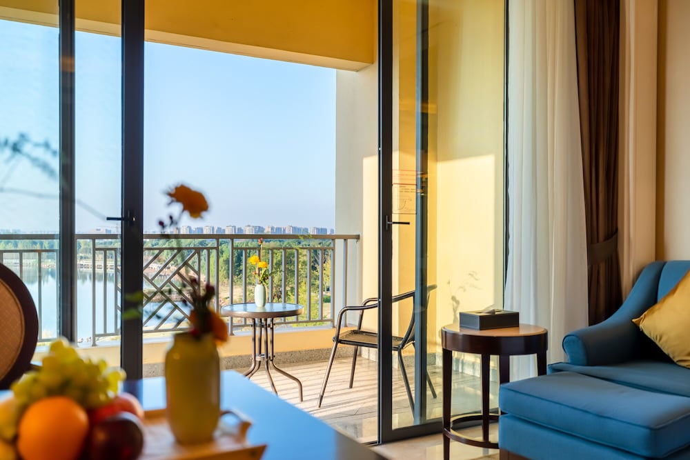 Business Room with Garden View photo 2