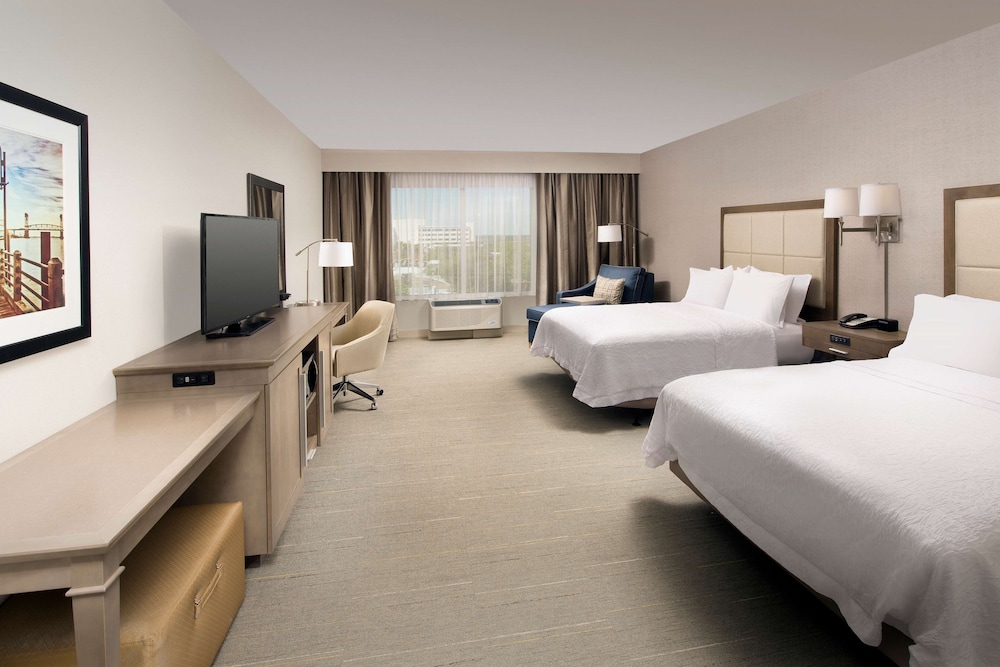 Room, 2 Queen Beds, Accessible, Non Smoking (mob/hearing acc w/ roll-in shower) photo 1