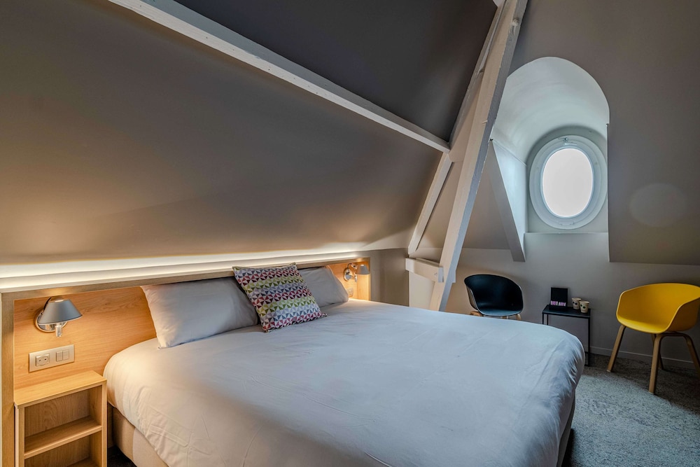 Standard Room, Multiple Beds - Photo 2