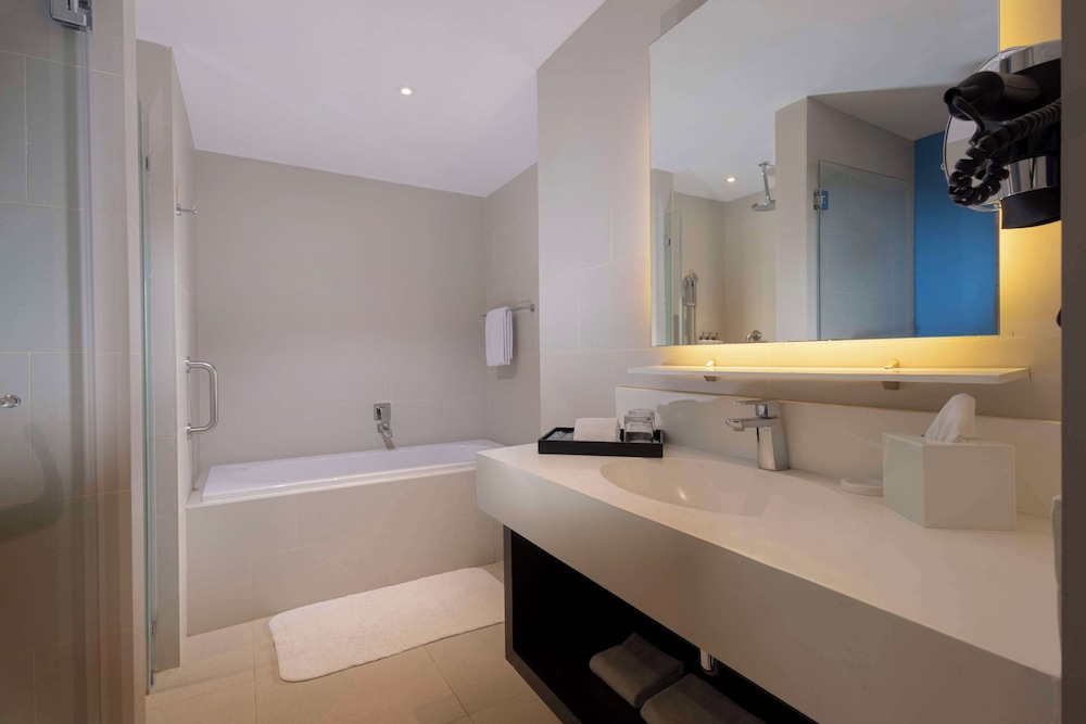 Suite (Room) - Photo 5