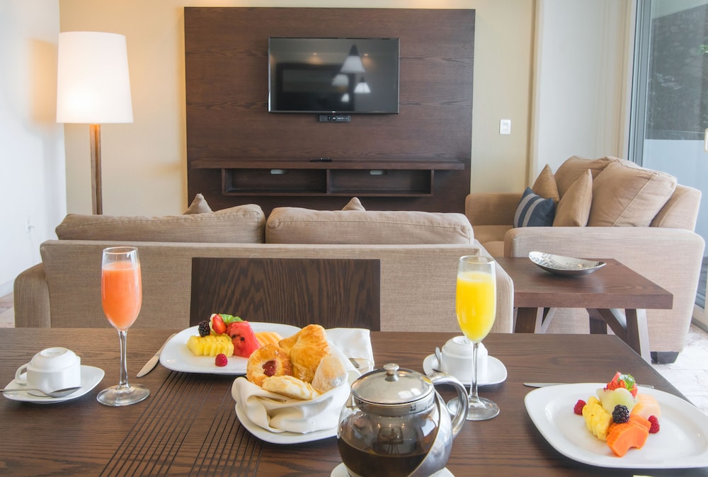 Remodeled Oceanfront 1 Bedroom Suite With Large Terrace Oceanfront