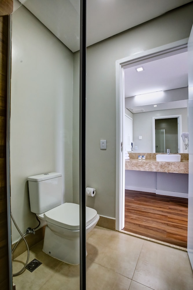 Standard Room, 2 Twin Beds - Photo 6