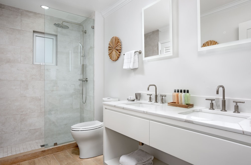 Deluxe Studio, Oceanfront (Recently Renovated) - Photo 4