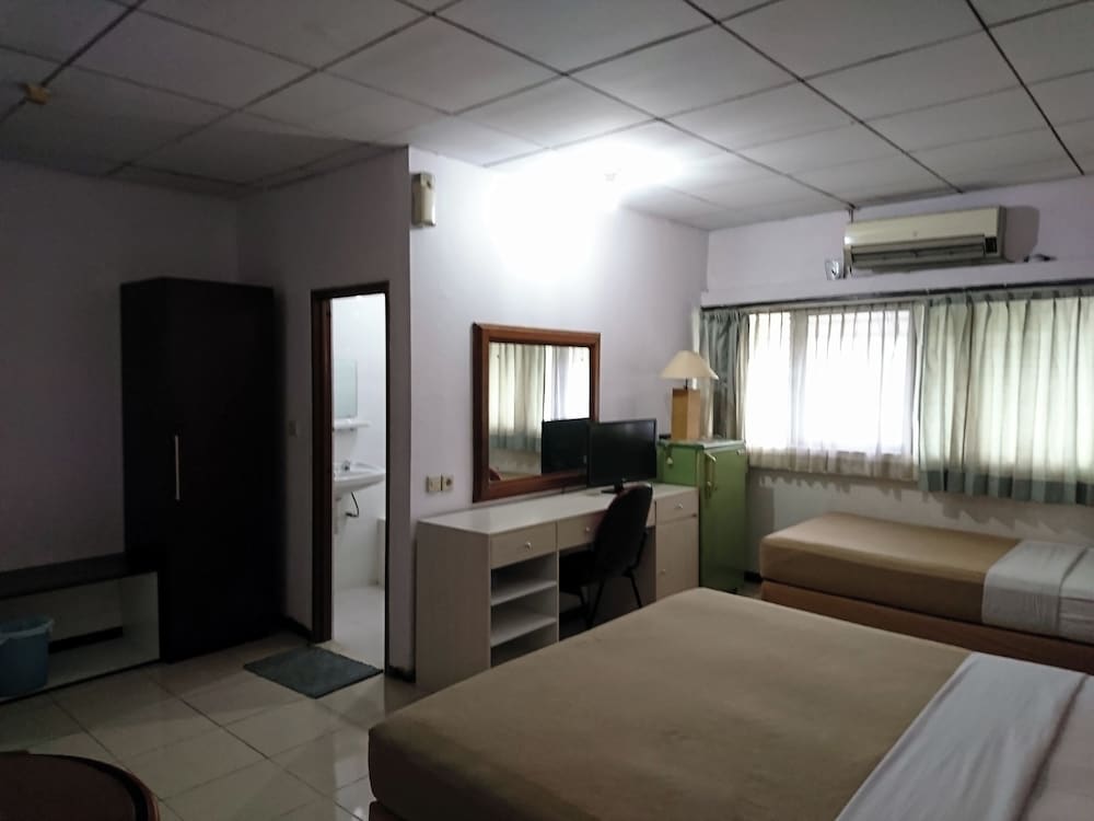 Basic Triple Room, Non Smoking - Photo 1