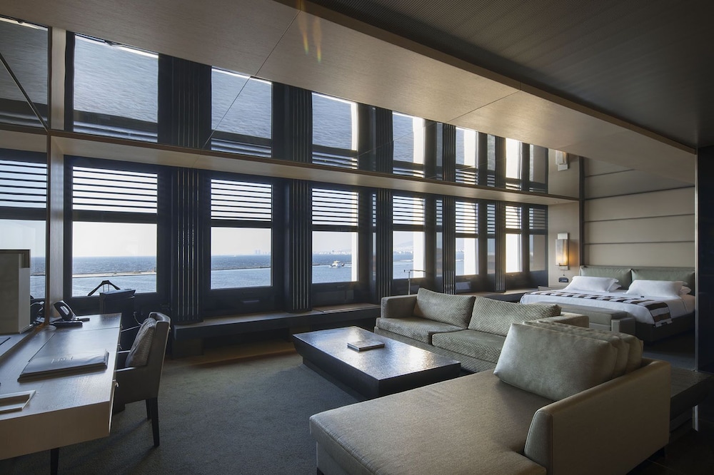 Superior Room, 1 King Bed