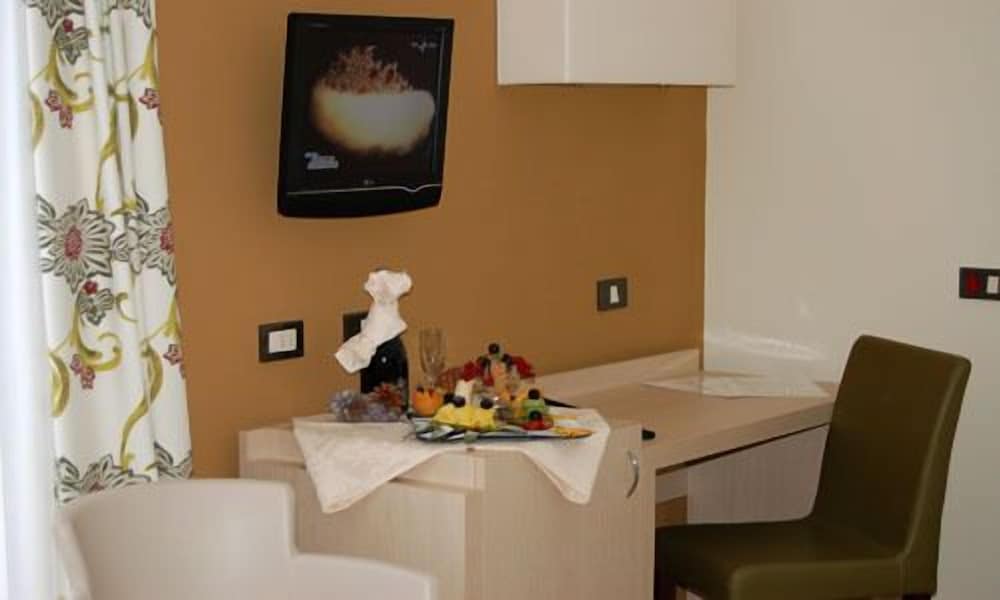 Deluxe Double or Twin Room photo 3