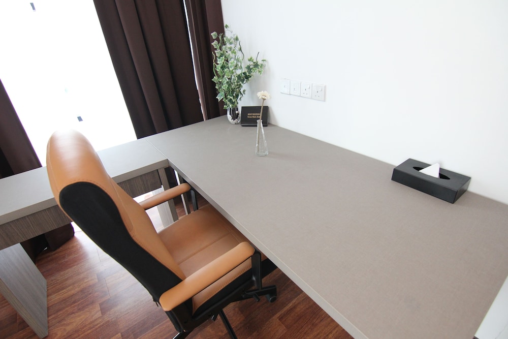 Executive Deluxe Suite - Photo 9