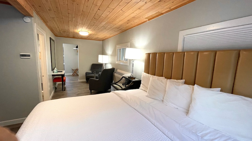 Standard Suite