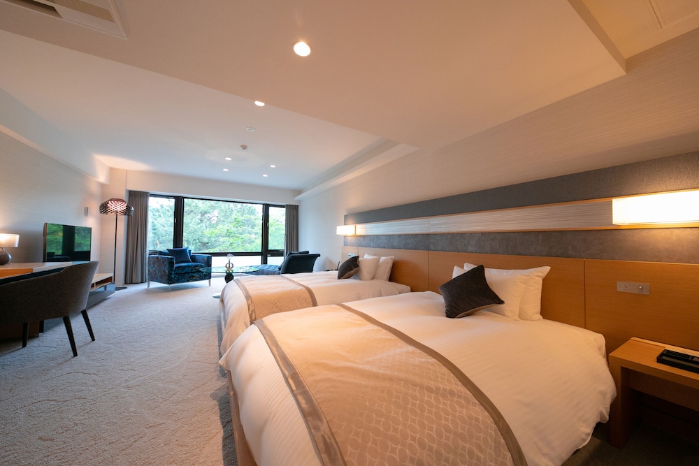 Moderate Twin Room B thumbnail 6