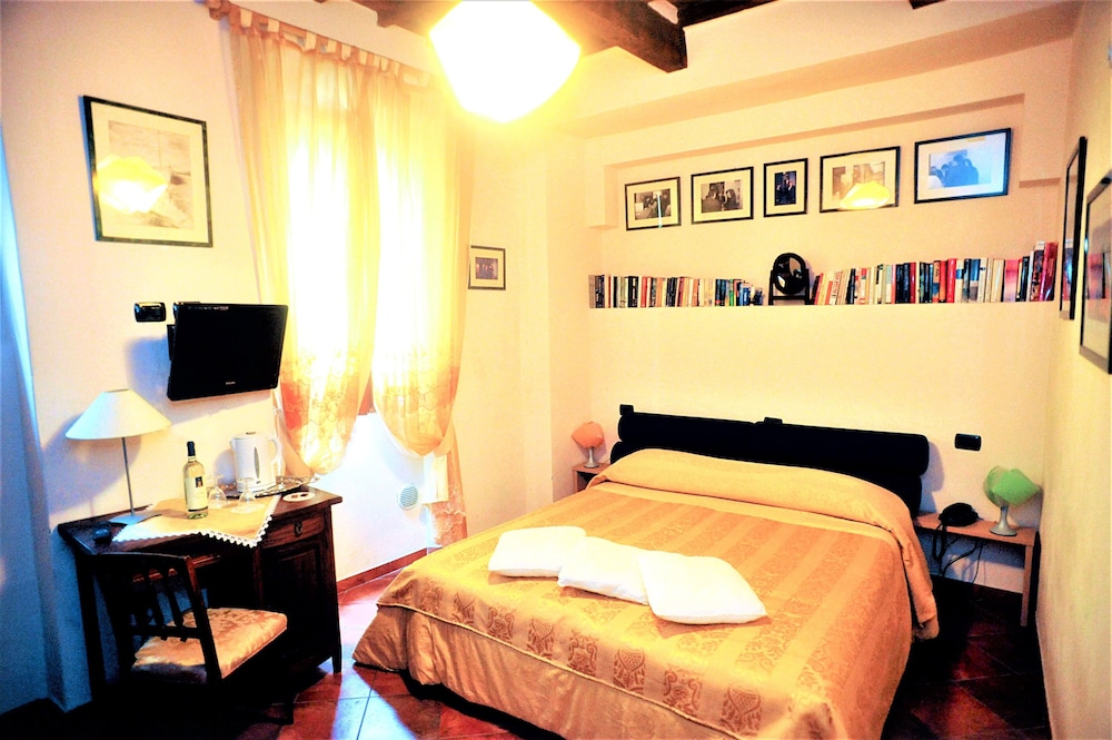 Classic Double Room Single Use photo 3