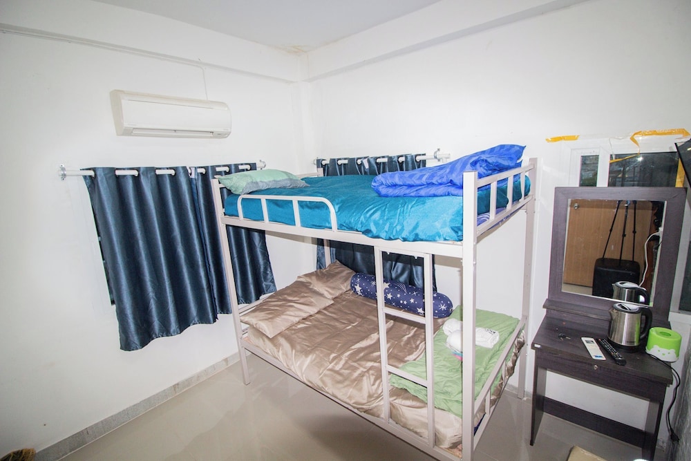 Basic Shared Dormitory, Non Smoking photo 3