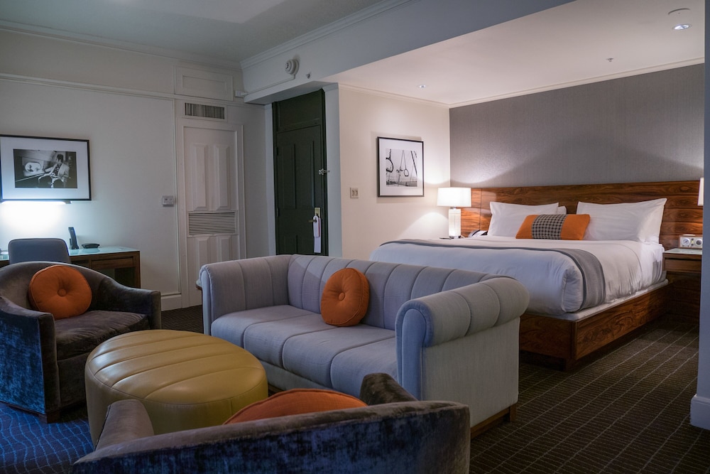 Junior Suite, 1 King Bed - Photo 4