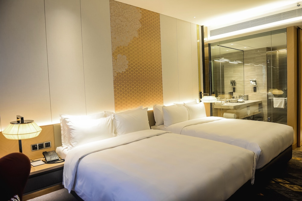 Deluxe Room, 2 Double Beds photo 3
